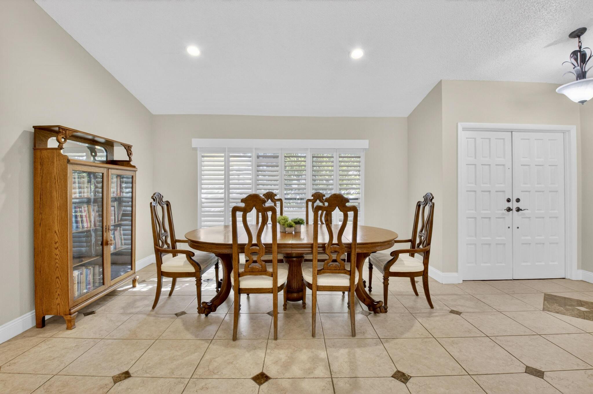 See full size image and slideshow Thumbnail 3