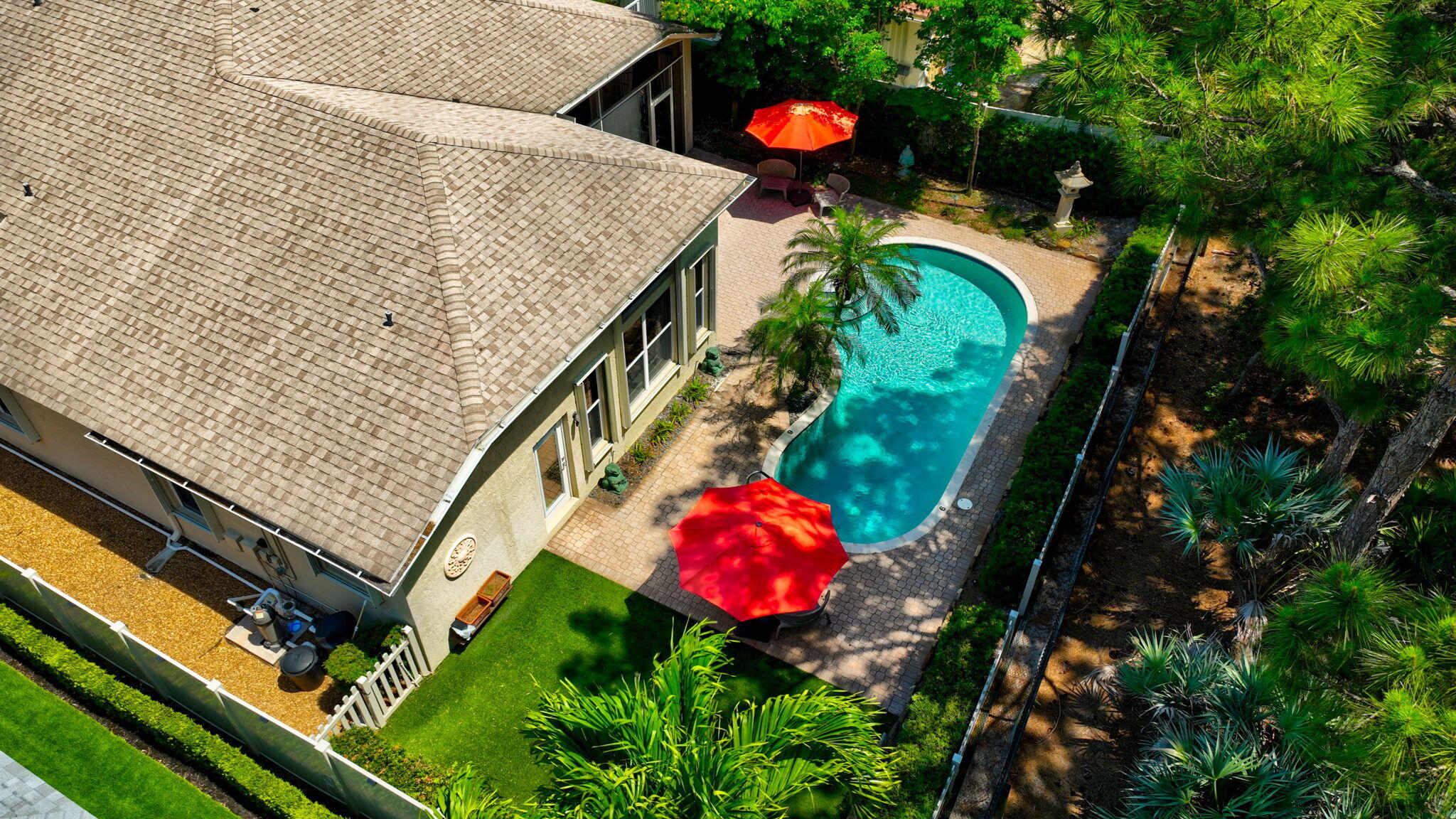See full size image and slideshow Thumbnail 4