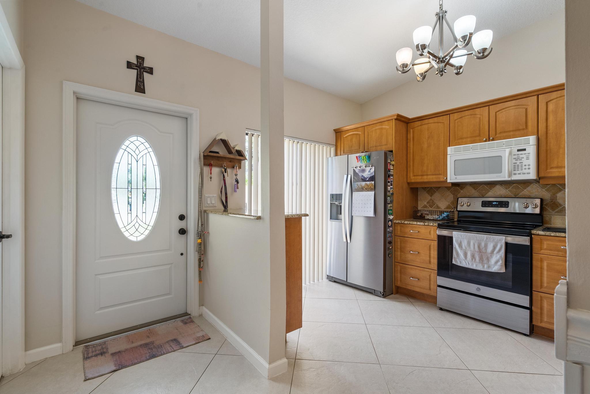 See full size image and slideshow Thumbnail 3