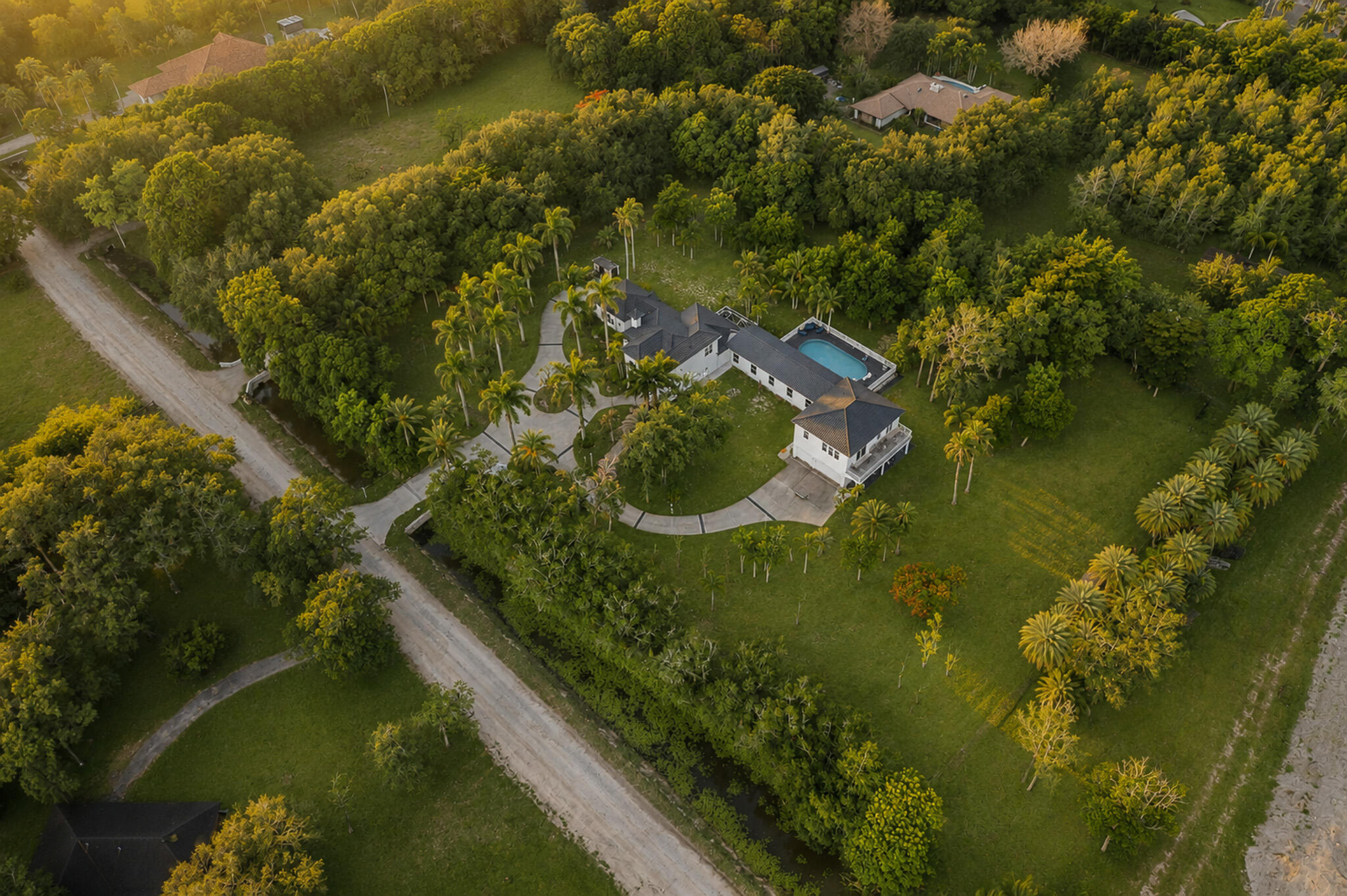 See full size image and slideshow Thumbnail 2
