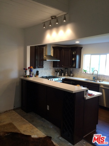 See full size image and slideshow Thumbnail 2