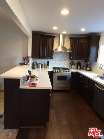 See full size image and slideshow Thumbnail 4