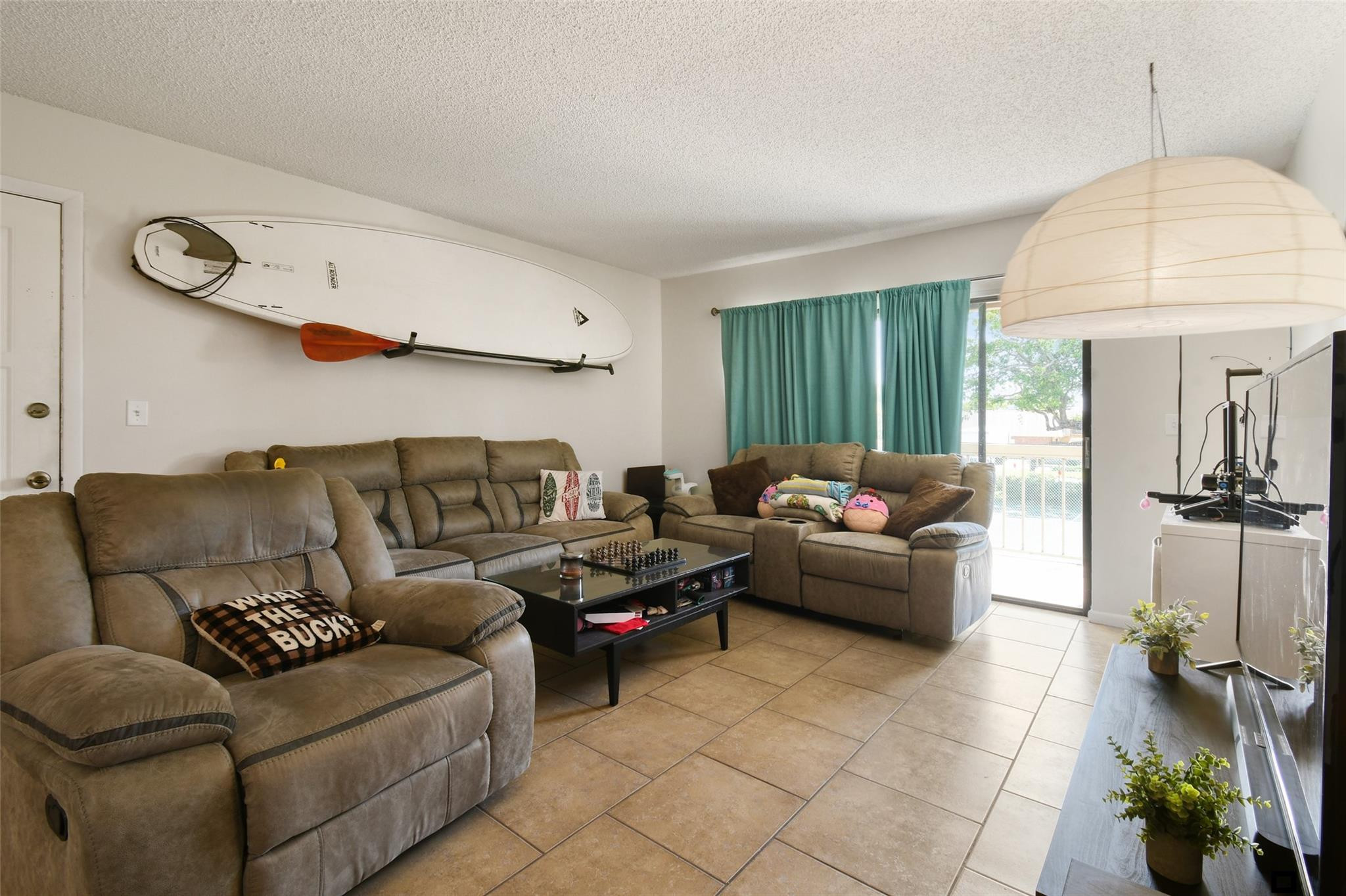 See full size image and slideshow Thumbnail 1