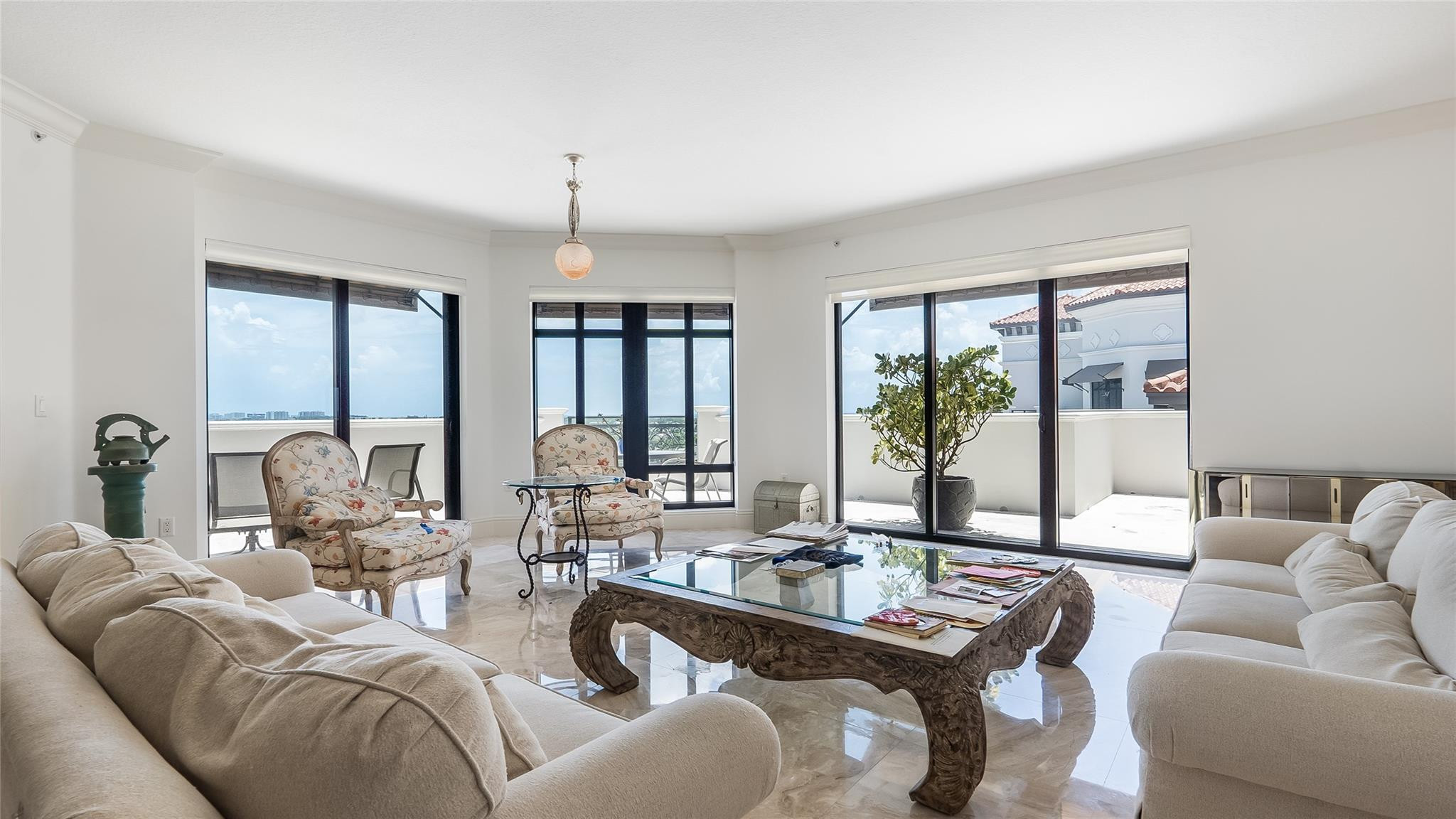 See full size image and slideshow Thumbnail 1