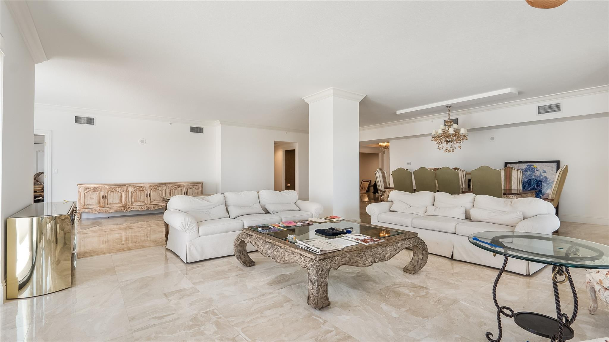 See full size image and slideshow Thumbnail 2