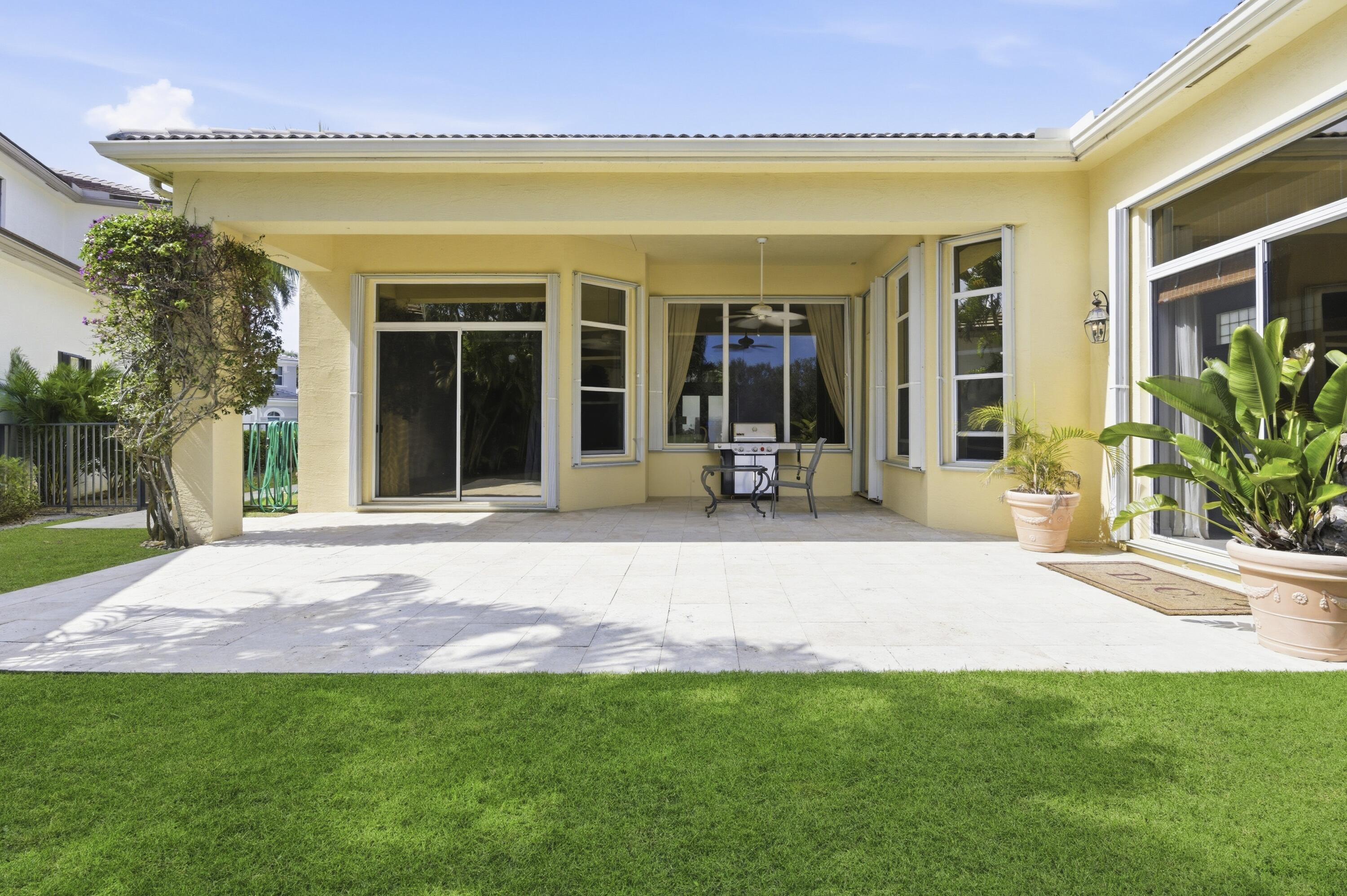 See full size image and slideshow Thumbnail 2