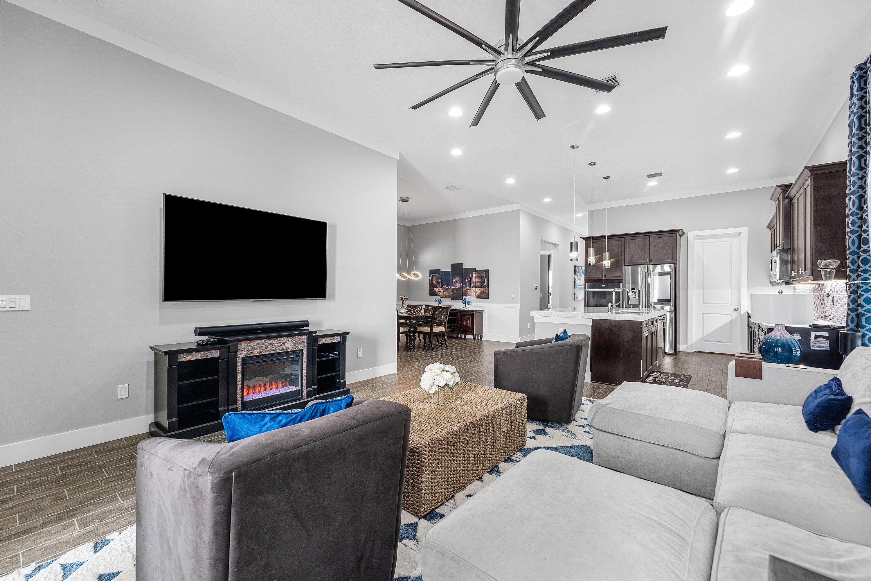 See full size image and slideshow Thumbnail 4