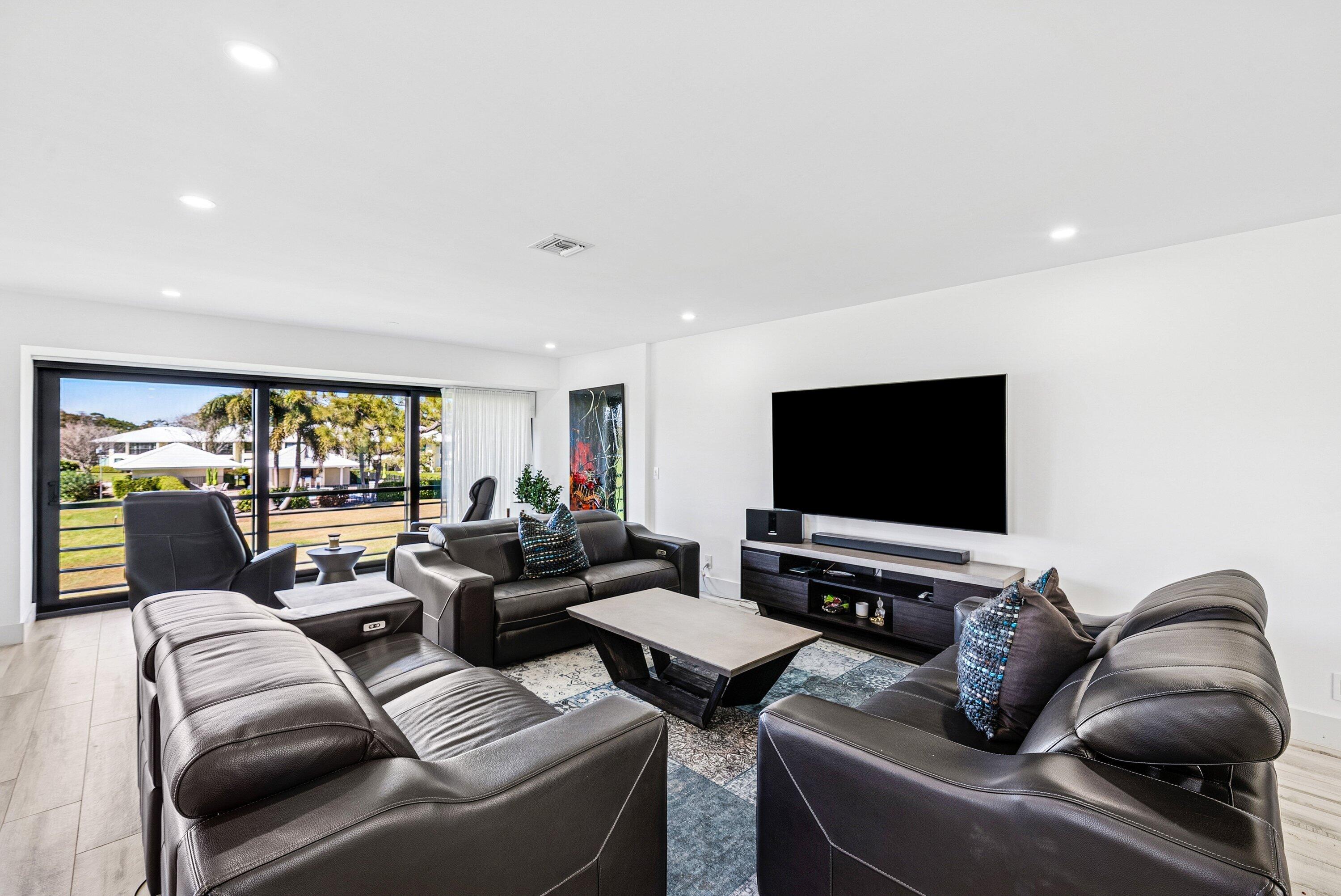 See full size image and slideshow Thumbnail 1