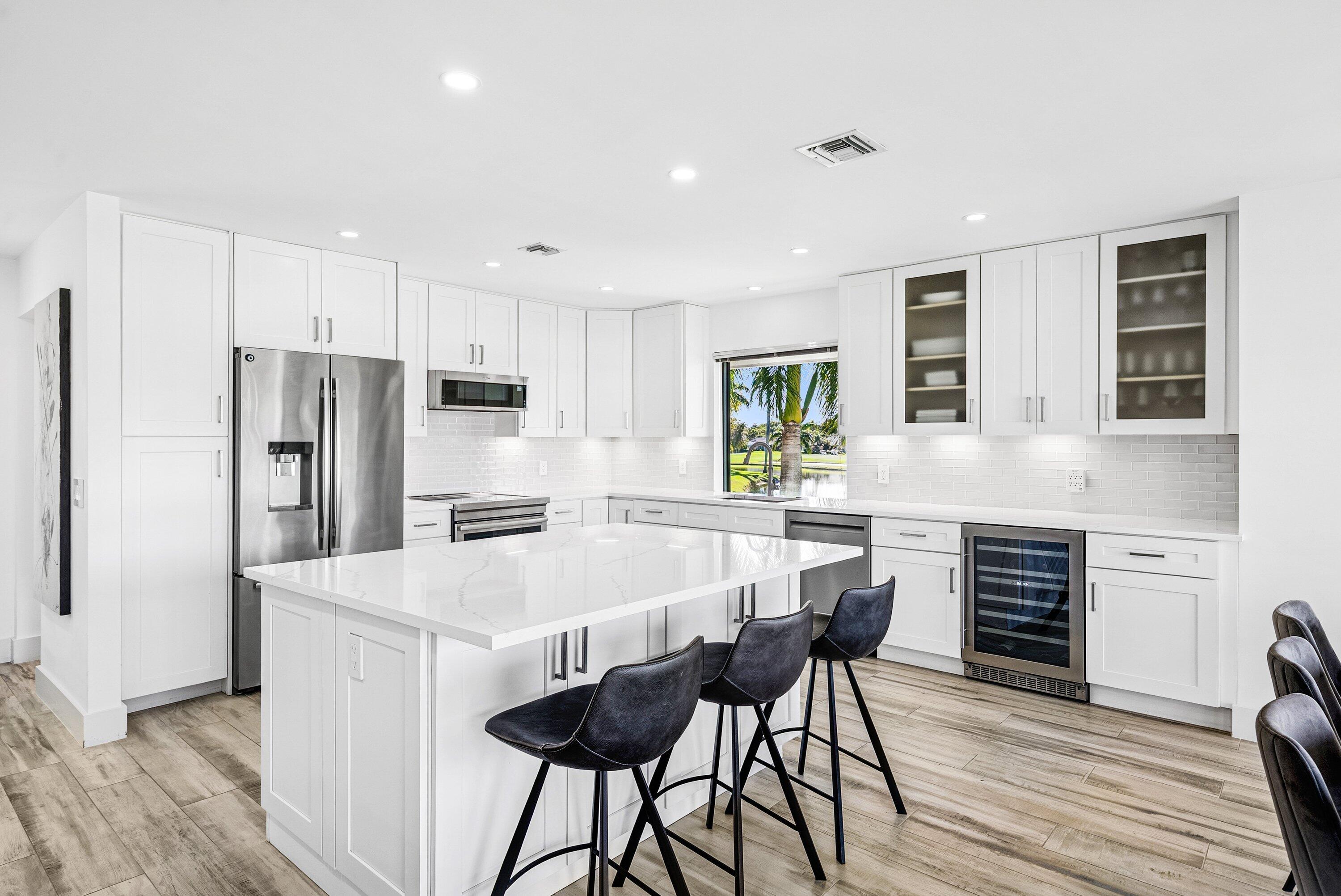 See full size image and slideshow Thumbnail 2