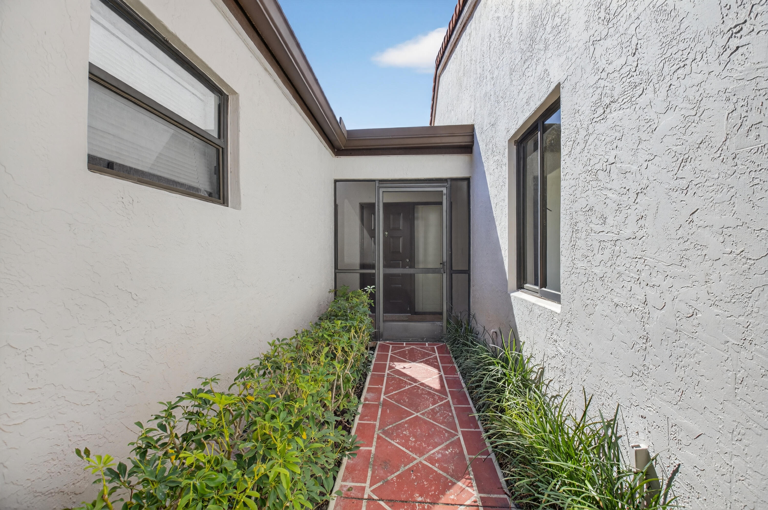 See full size image and slideshow Thumbnail 3