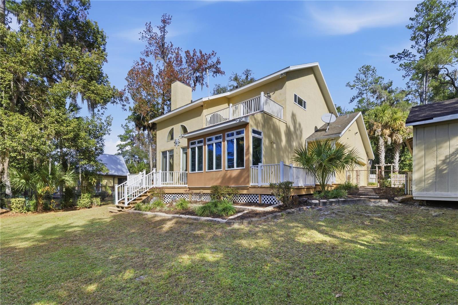 See full size image and slideshow Thumbnail 2