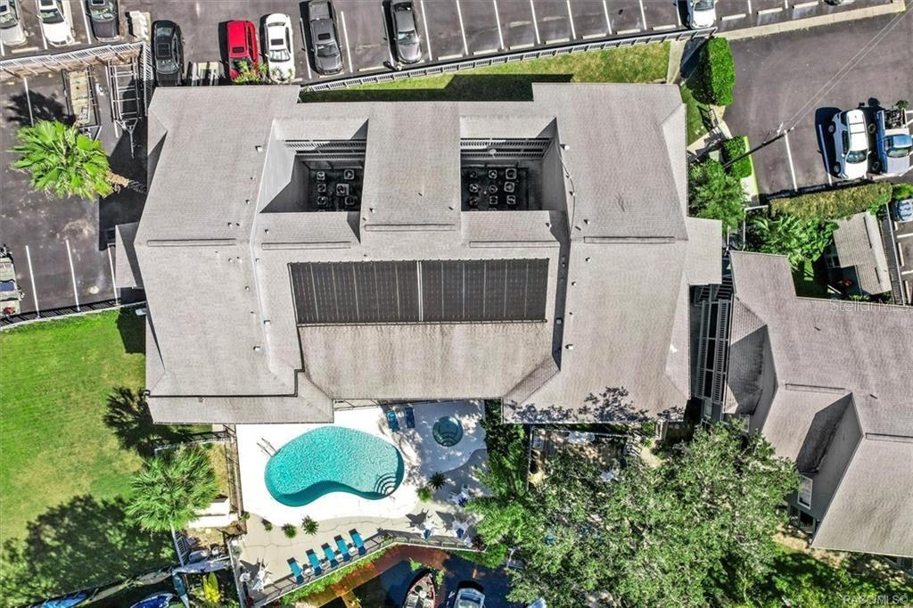 See full size image and slideshow Thumbnail 4