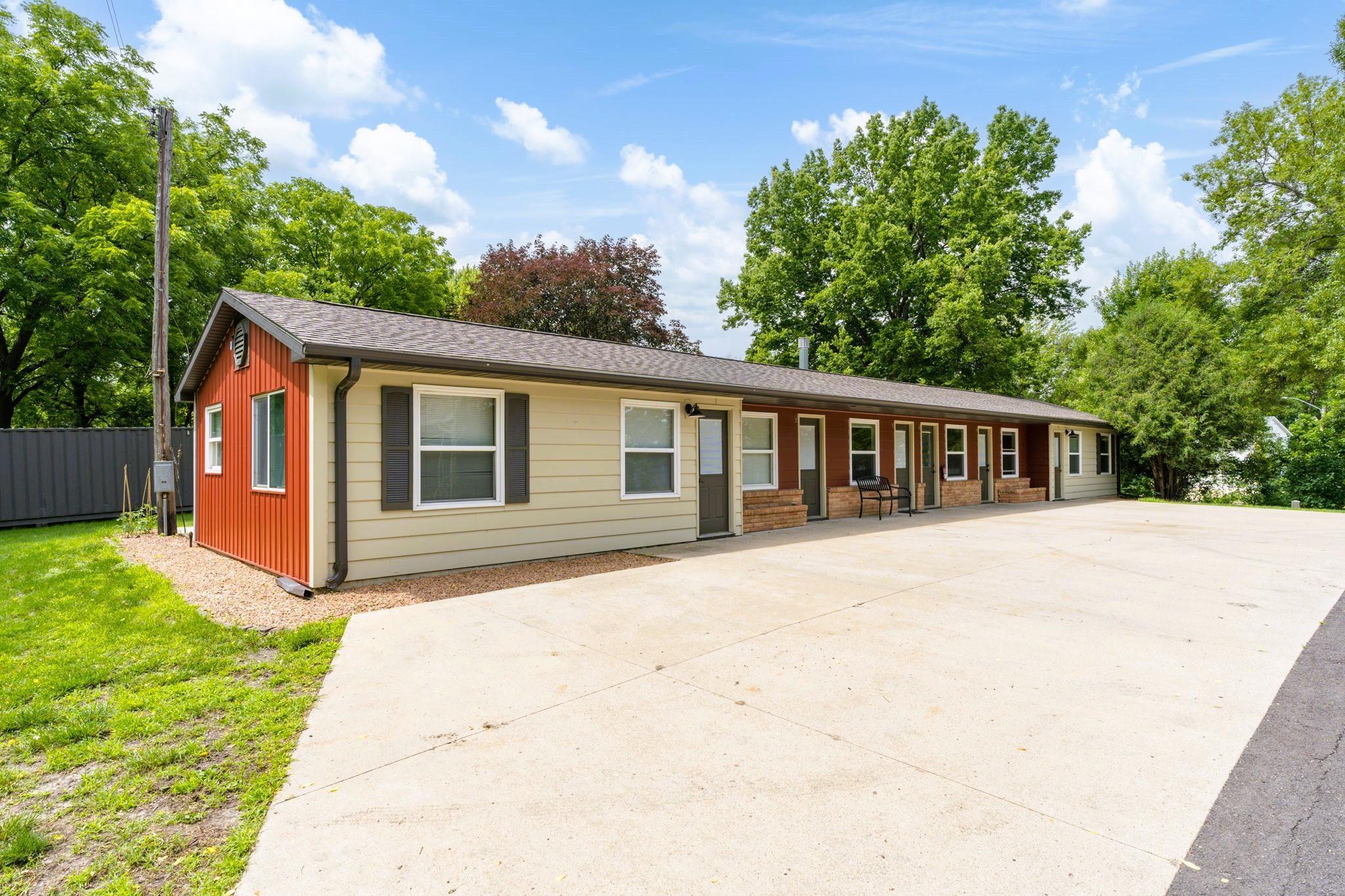 1208 E Elm Avenue, Waseca, MN 56093 - MLS#6562908