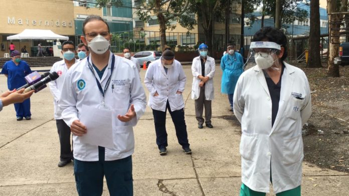 MEDICOS HOSPITAL ROOSEVELT