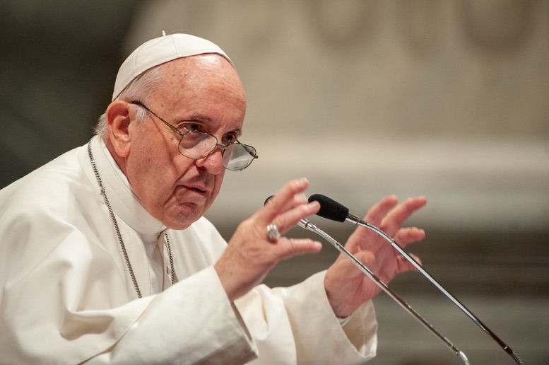 En Que Idioma Habla El Papa
