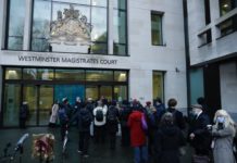 Corte británica niega fianza al fundador de WikiLeaks