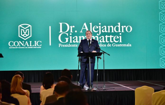alejandro-giammattei-3