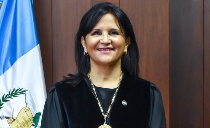 GLORIA PORRAS