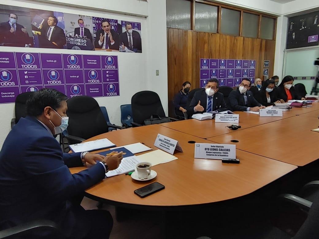 SAT: En el 2021 han ingresado 13,400 vehículos usados a GT