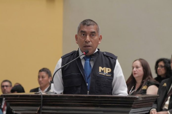 El fiscal Rafael Curruchiche aseguró que no tuvo mala fe en su actuar. Foto La Hora