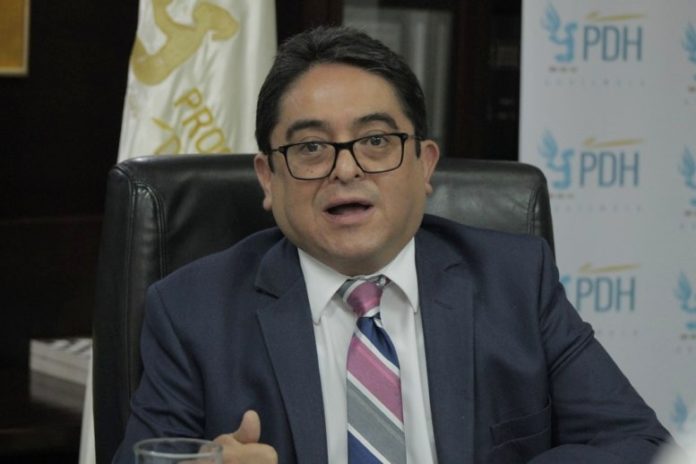 El PDH, Jordán Rodas, se pronunció respecto al manejo de la pandemia. Foto La Hora