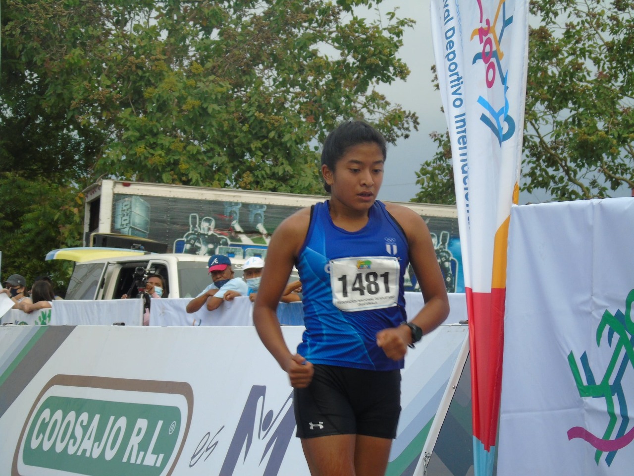 María F. Peinado, gimnasta, nadadora y ahora campeona centroamericana de marcha