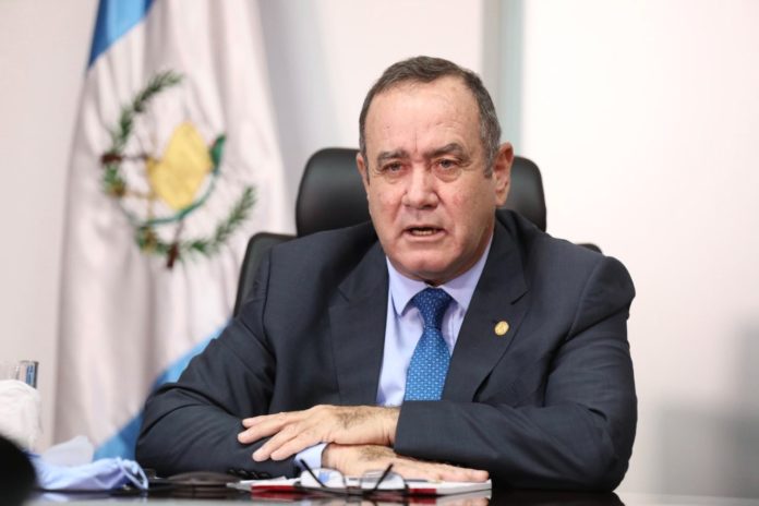 presidente-Alejandro-Giammattei