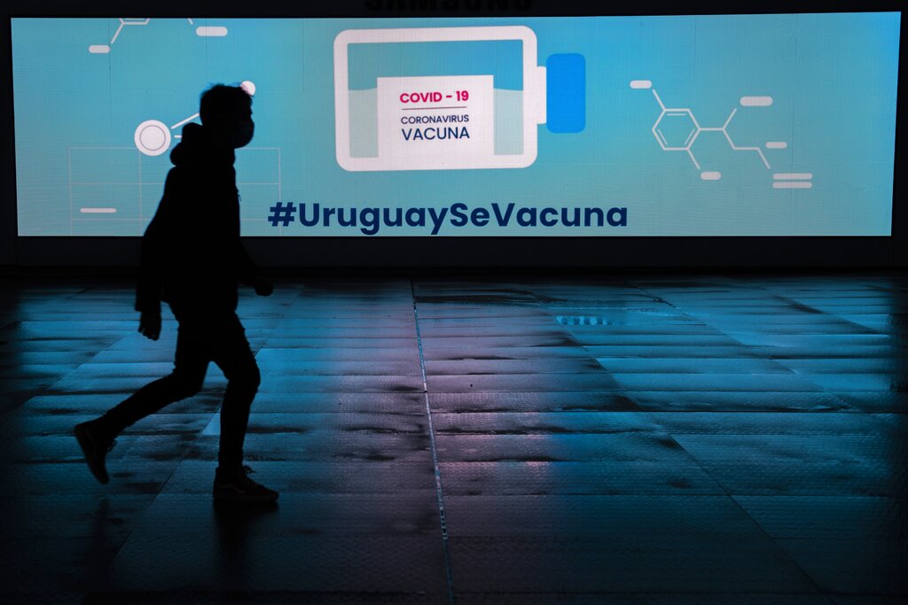 Uruguay confirma llegada de variantes delta y beta del COVID-19