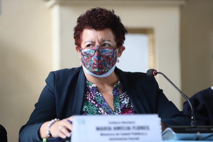 La-ministra-de-Salud-Amelia-Flores