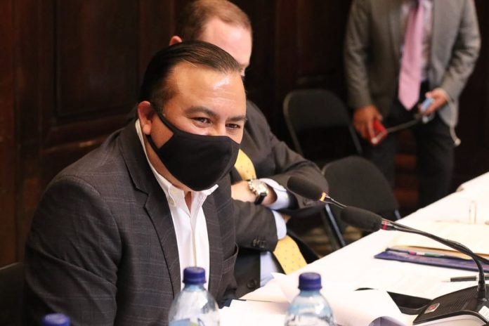 El-diputado-Aníbal-Rojas
