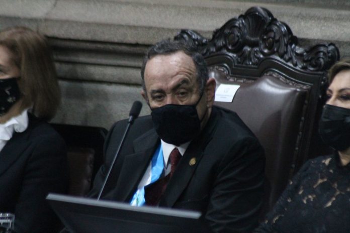 El-presidente-Alejandro-Giammattei