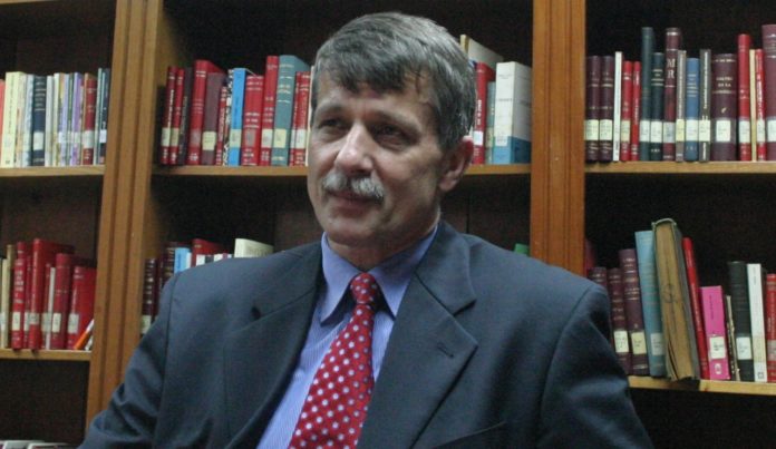 El-ex-embajador-de-EE.-UU.-en-Guatemala-Stephen-McFarland
