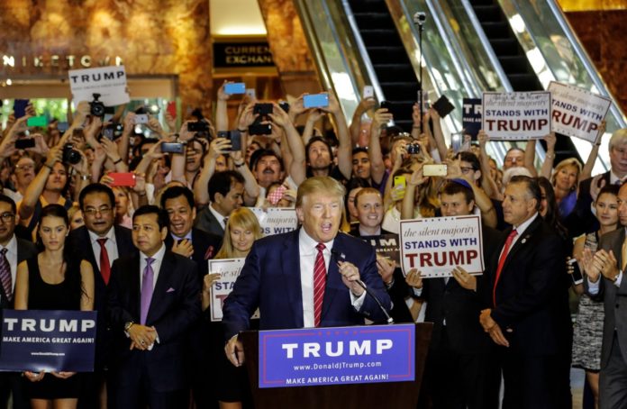En-esta-imagen-de-archivo-el-expresidente-Donald-Trump