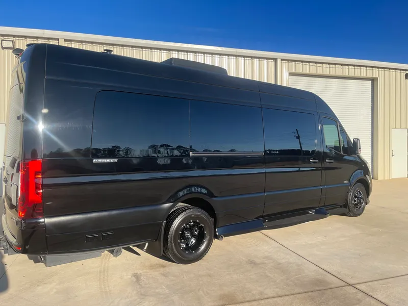 Limo Bus Rental