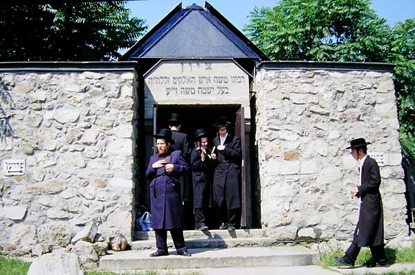 Toldos Yitzchok Trip
