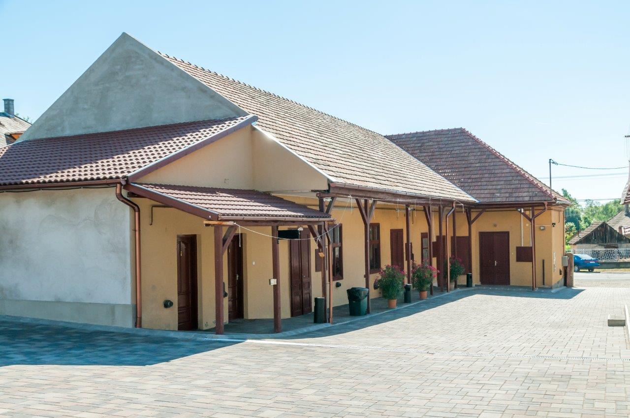 Kerestir R' Shaye'les house where he used to live קערעסטיר הכנסת אורחים