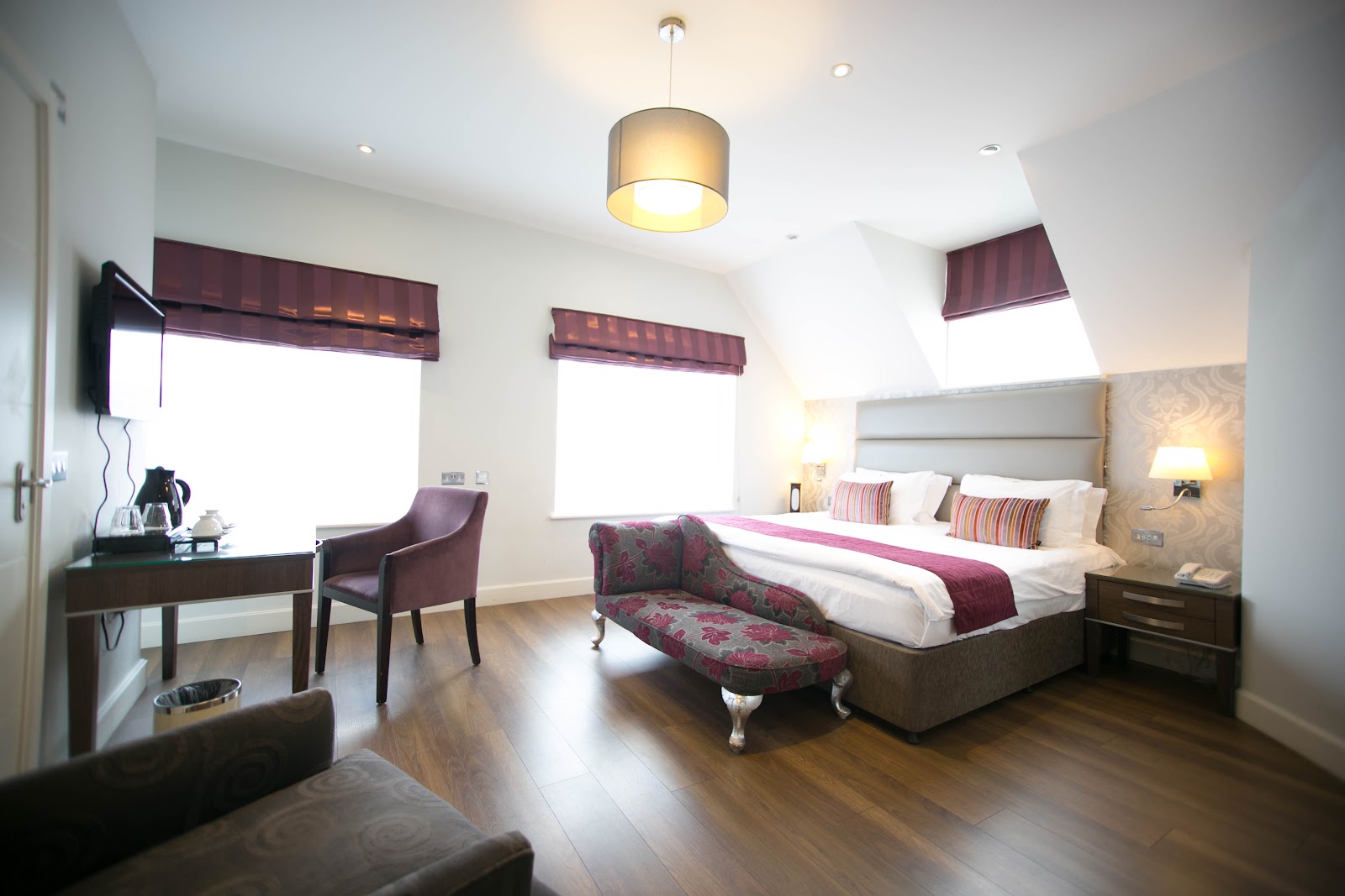 The Pillar Hotel London