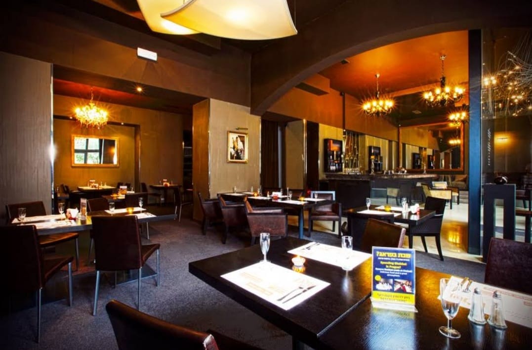 Chabad Kosher Grill Prague 