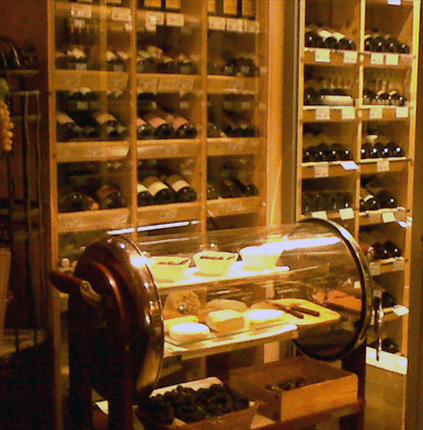 Julius Meinl am Graben: Drinking wine INSIDE supermarket