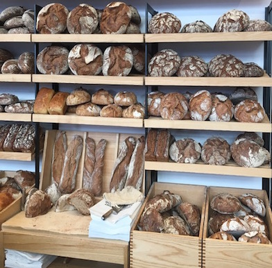 Joseph Bröt: design bakery, bistro and patisserie meets tradition in Vienna