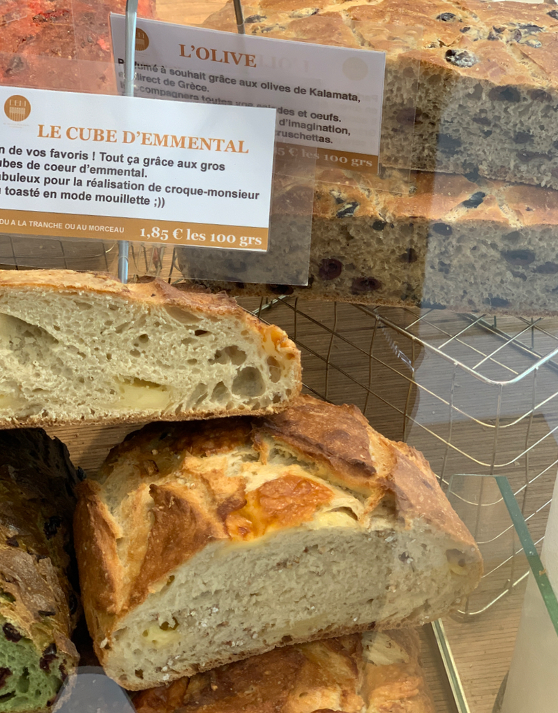 Best bakeries in Paris best traditional bread, organic loaf from