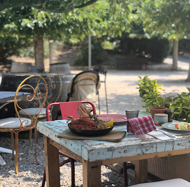 Le Cabanon: bohemian beach dining near Monaco