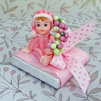 Plain silver chocolate with baby toy