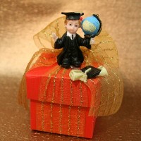 Red Box with Graduate Holding Globe and Diploma D�cor 