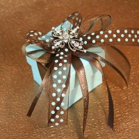 Tiffany Blue Box with Matching D�cor and Cross 