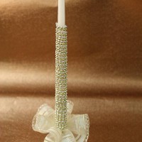 White Candle Wrapped with White Pearls 