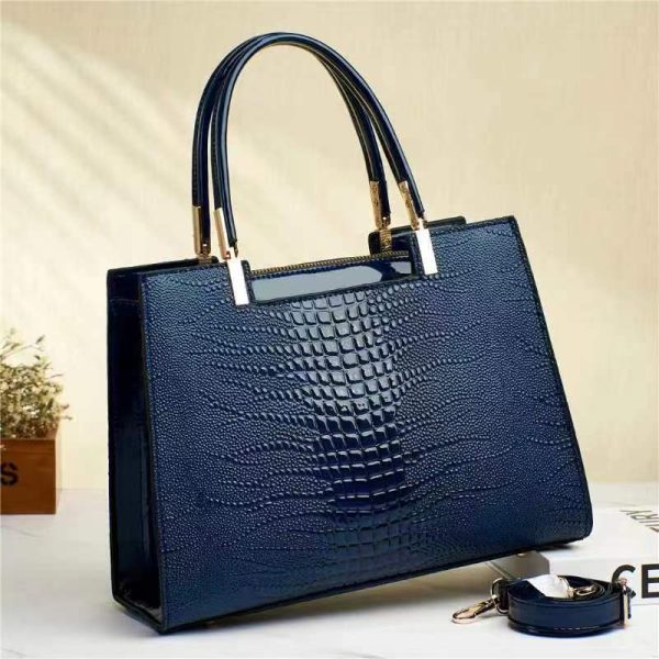Women's Fashion Crocodile Pattern Shoulder Crossbody Handbag - Image 2