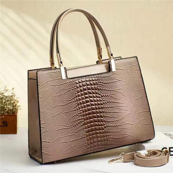 Women's Fashion Crocodile Pattern Shoulder Crossbody Handbag - Image 5