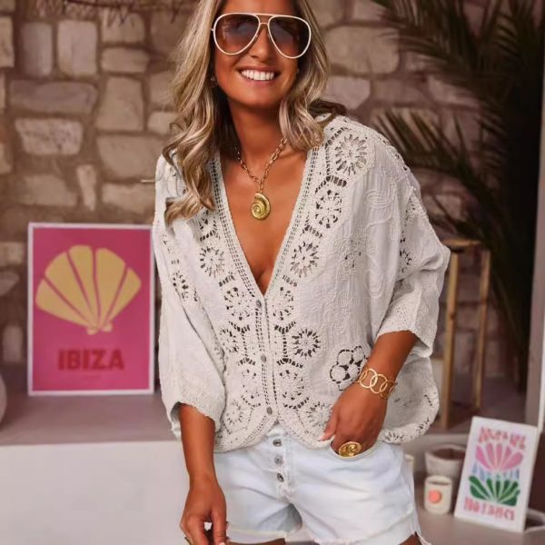 Women's V-neck Hollow Lace Crochet Shirt - Image 2