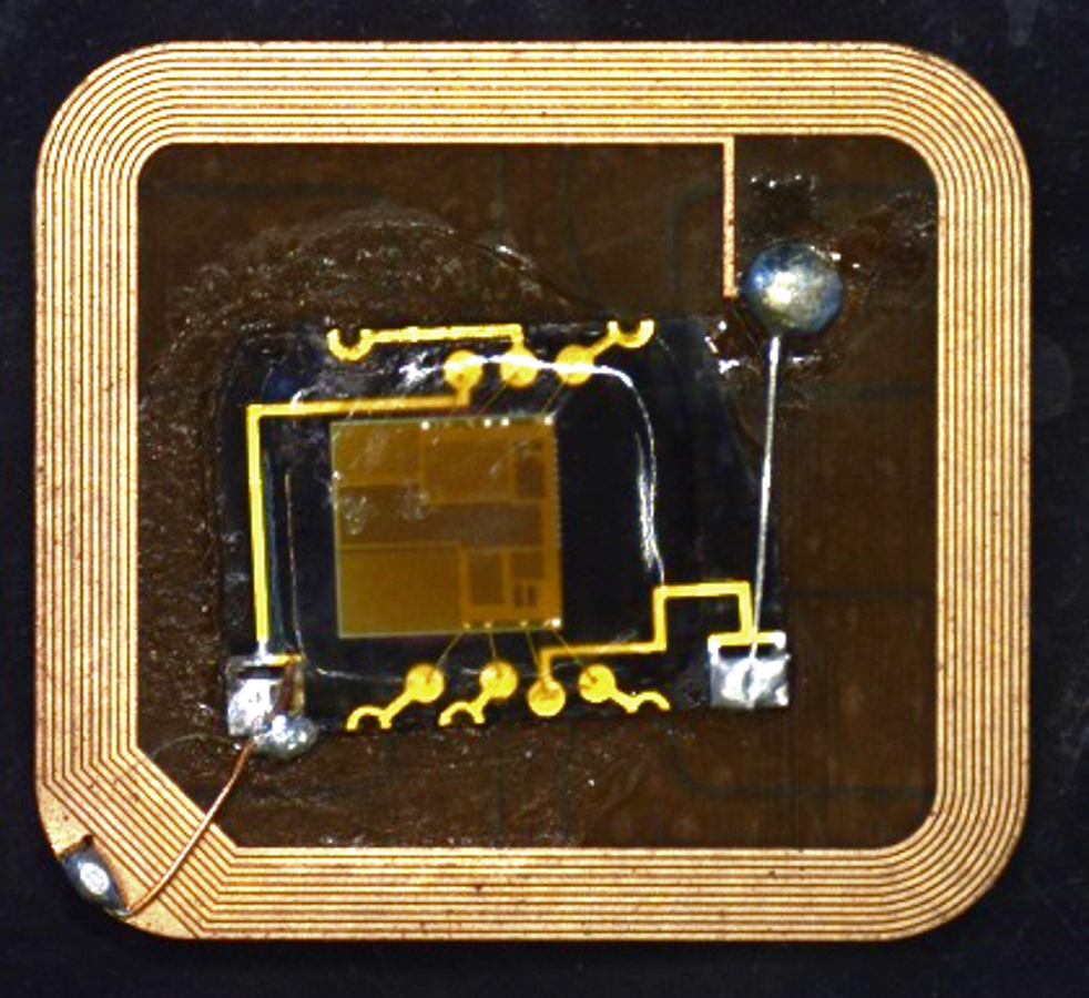 Laser ablated prototype antenna module with soldered RF transponder chip